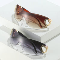 Y2K Heart-Shaped Sunglasses