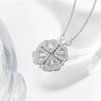 Aria Luxe Blooming Clover Pendant